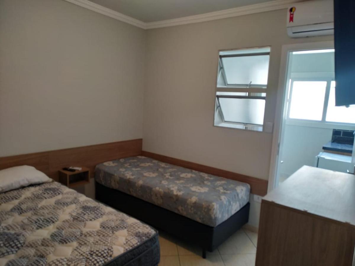 Kitnet Asturias 51B No Ed. Guariata, Proximo A Praia Das Asturias Em Guarujá Eksteriør bilde